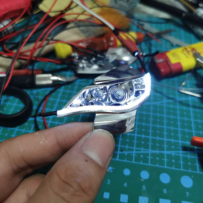 2 LED-dagrijverlichting Strobo - Drone Rc Bolide recensie en prijs